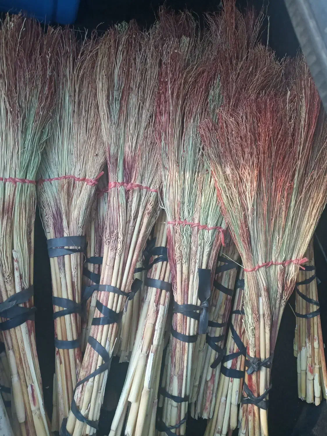 جاروزیبا خوش دست ارزان|لوازم نظافت|الشتر, |دیوار