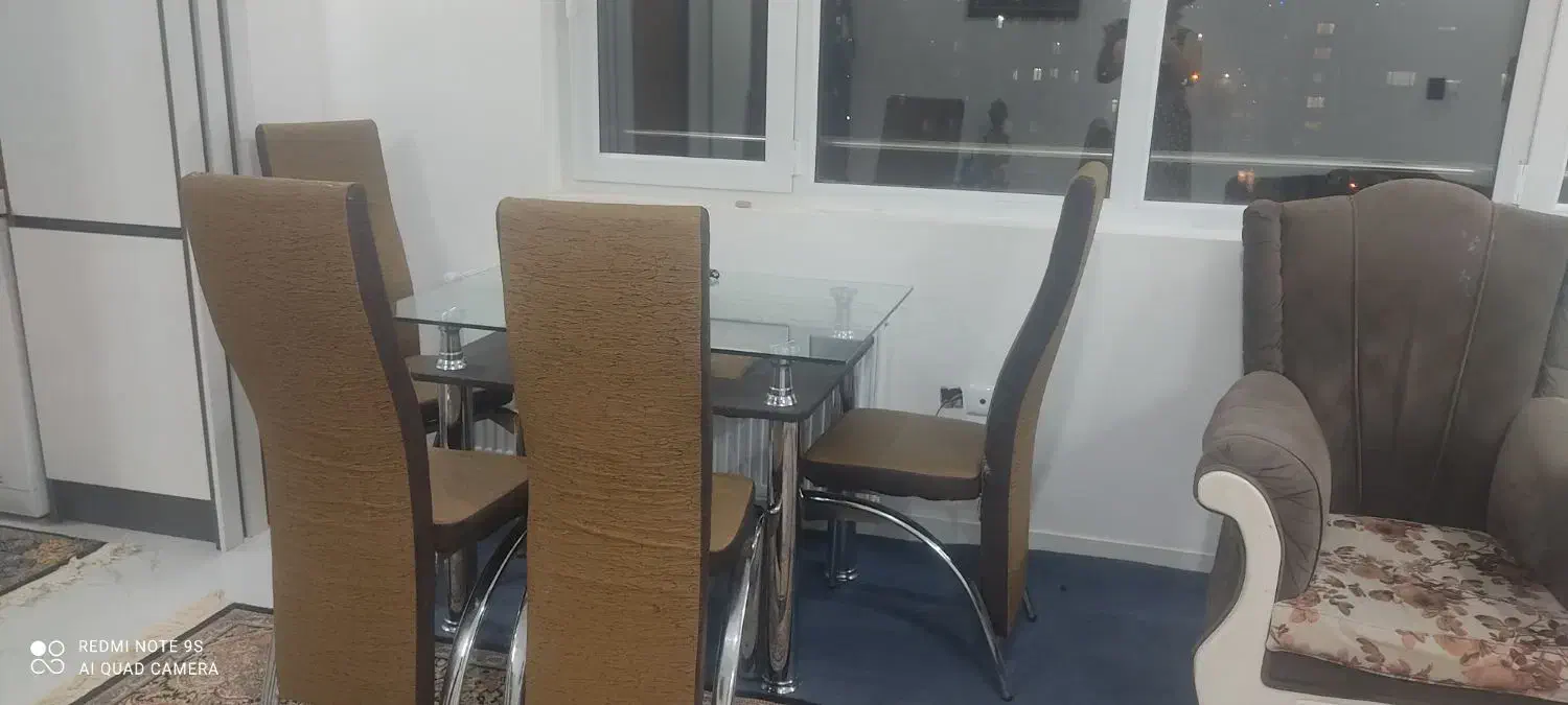 میز ناهار خوری در حد نو|میز و صندلی غذاخوری|ساوه, |دیوار