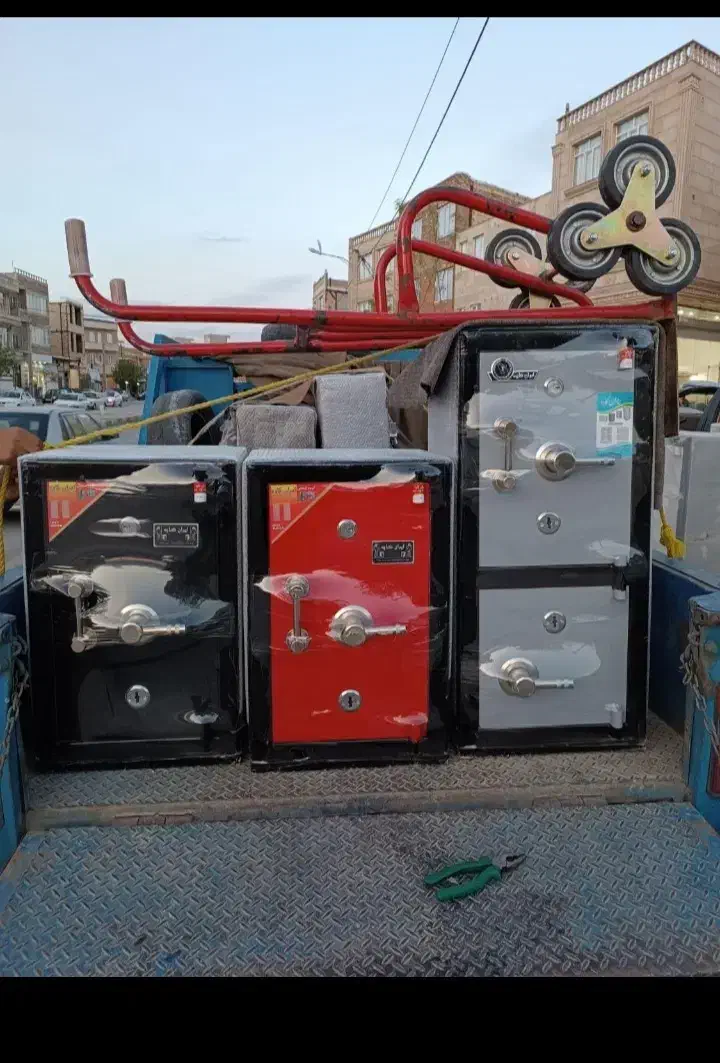 گاوصندوق ۷۰سانتی لب تاب خور|ابزارآلات|ارومیه, |دیوار