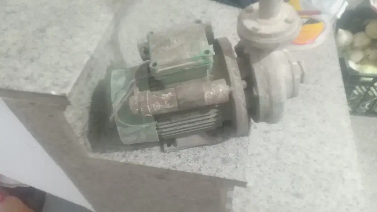 پمپ آب استخر|کولر آبی|بروجرد, |دیوار