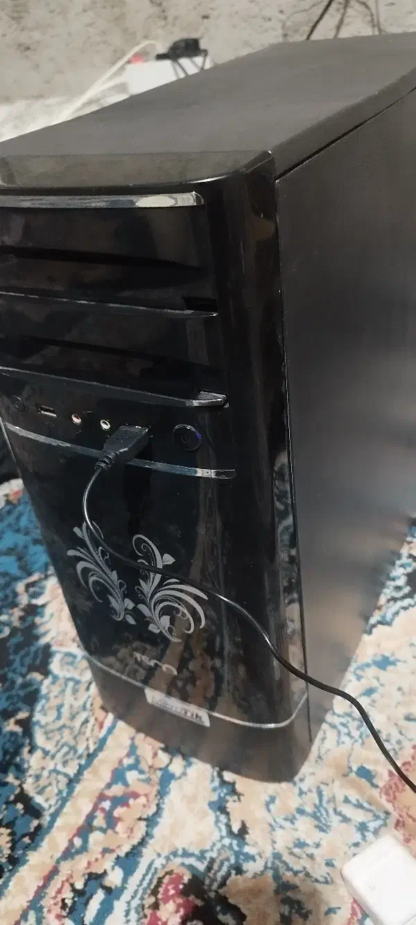 کیس کامپیوتر|رایانه رومیزی|زهک, |دیوار