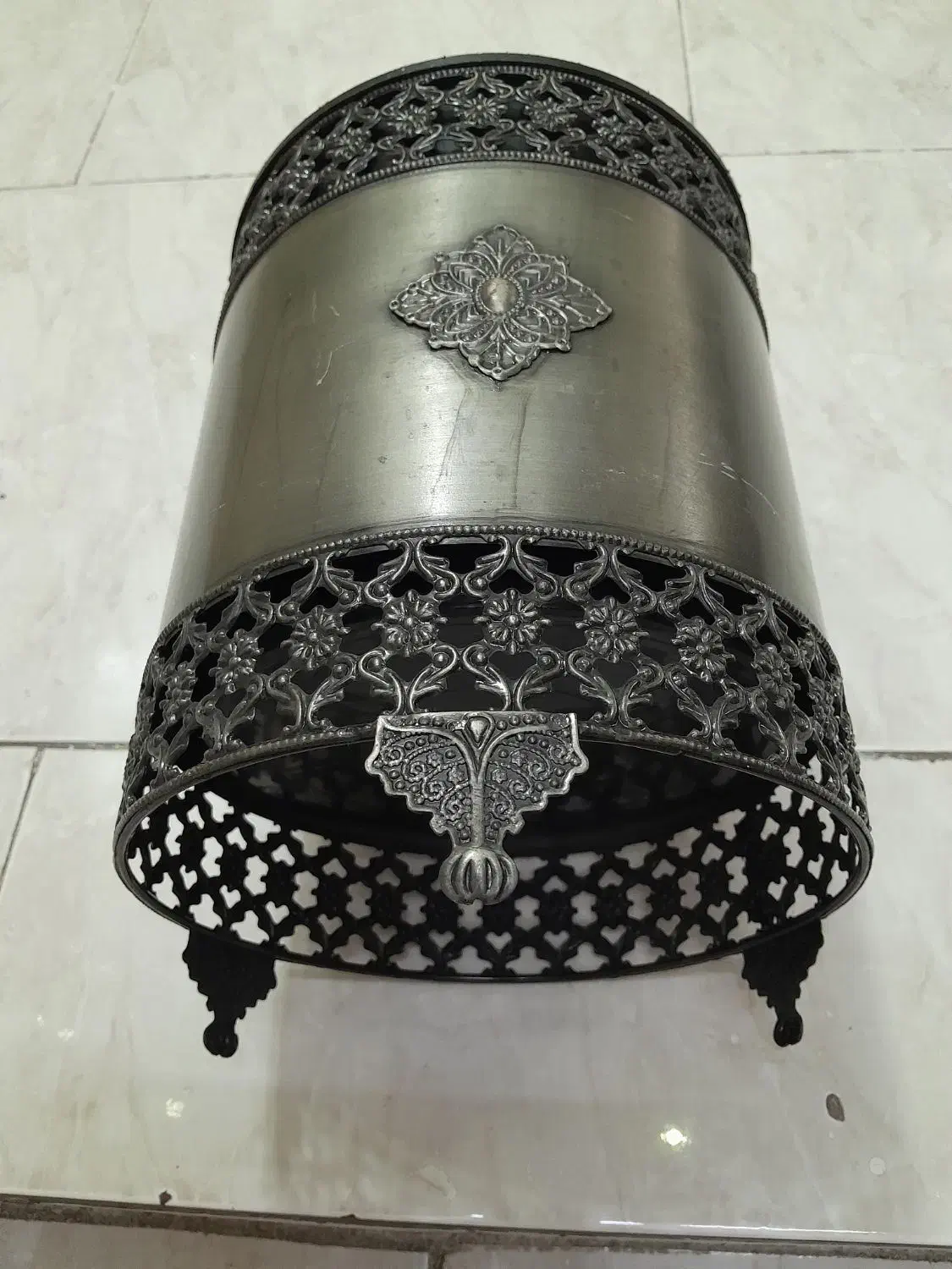 سطل زباله همراه جای دستمال کاغذی فلزی|لوازم نظافت|تهران, فلاح|دیوار