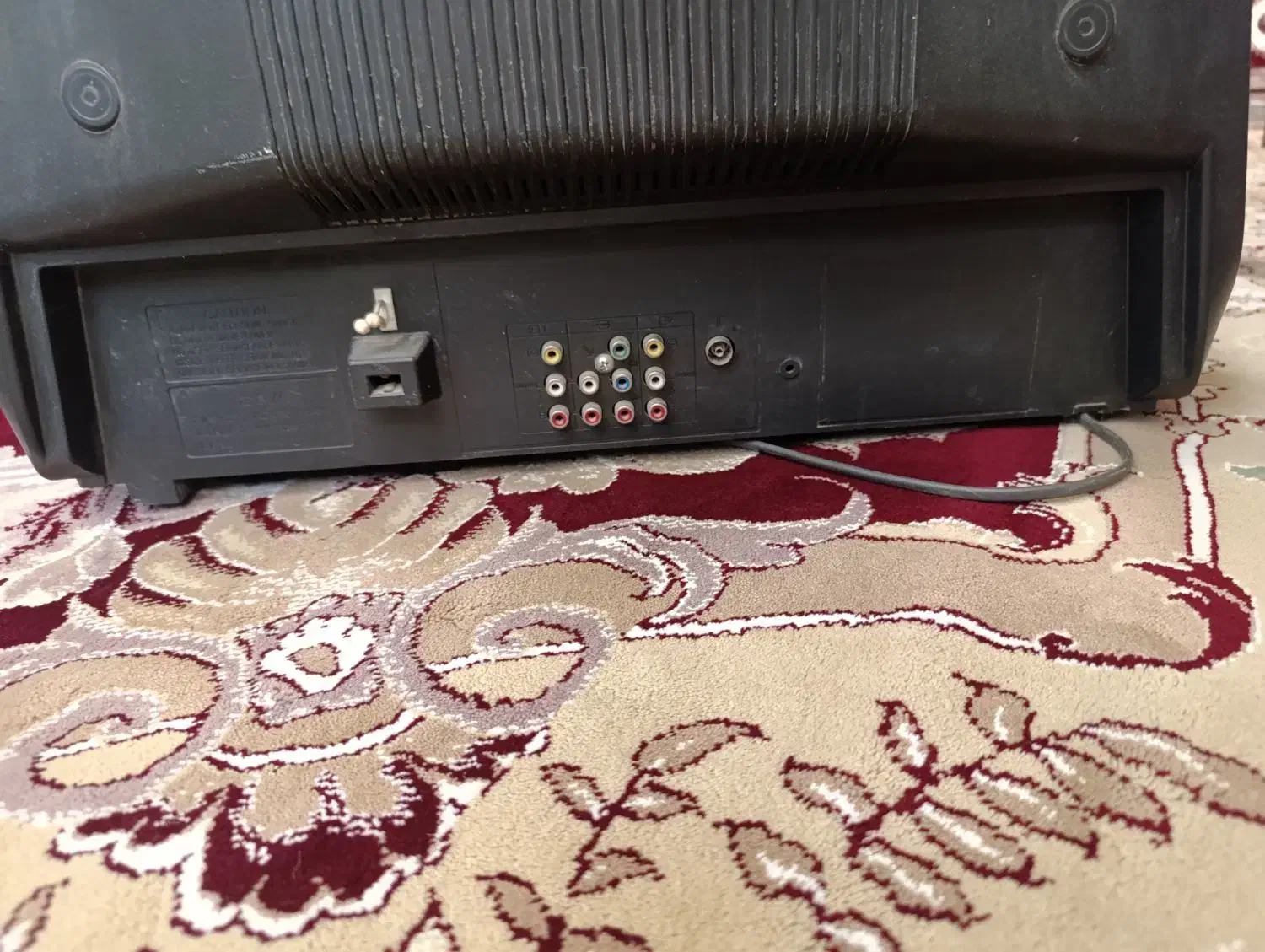 تلویزیون سونی وگا 28اینچ|تلویزیون و پروژکتور|شیراز, کوزه گری|دیوار