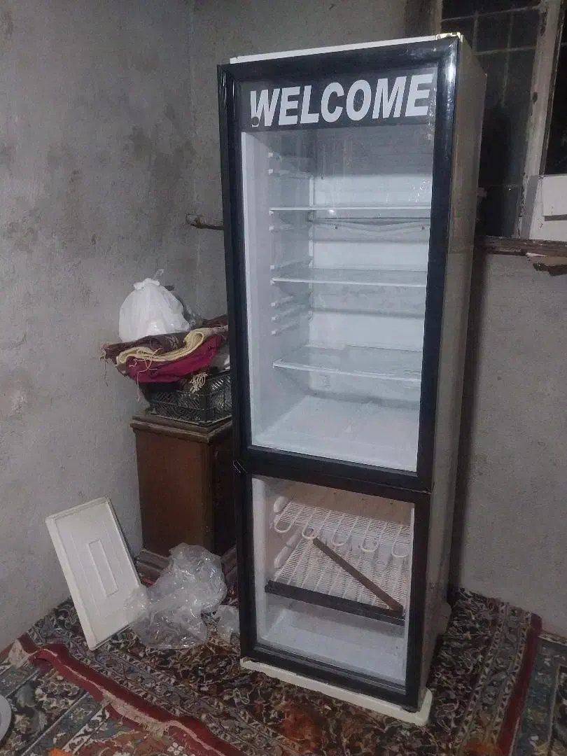 یخچال فریزر در حد نو با ضمانت|یخچال و فریزر|تربتحیدریه, ده پائین|دیوار