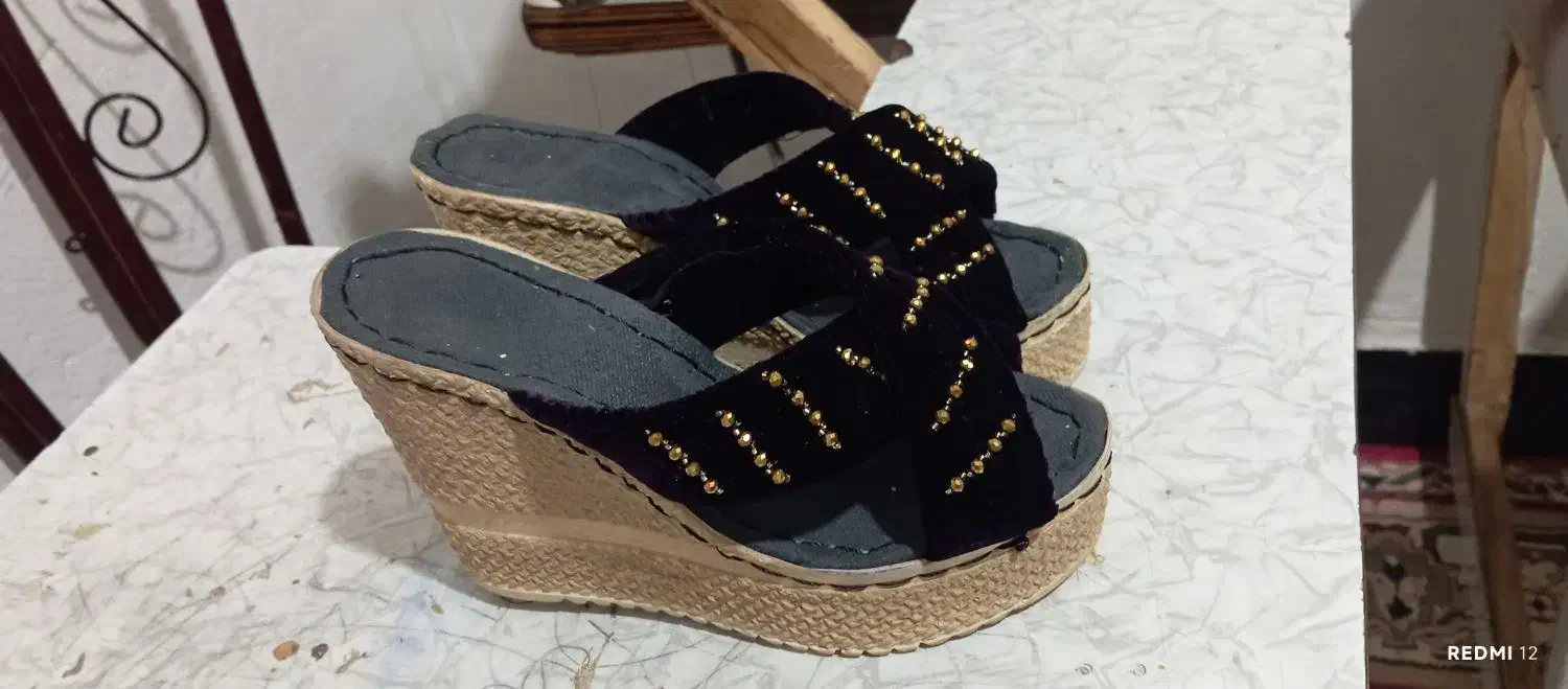 تولیدی دمپایی چرم و انواع تعمیرات دمپایی ها|کیف، کفش، کمربند|یاسوج, |دیوار