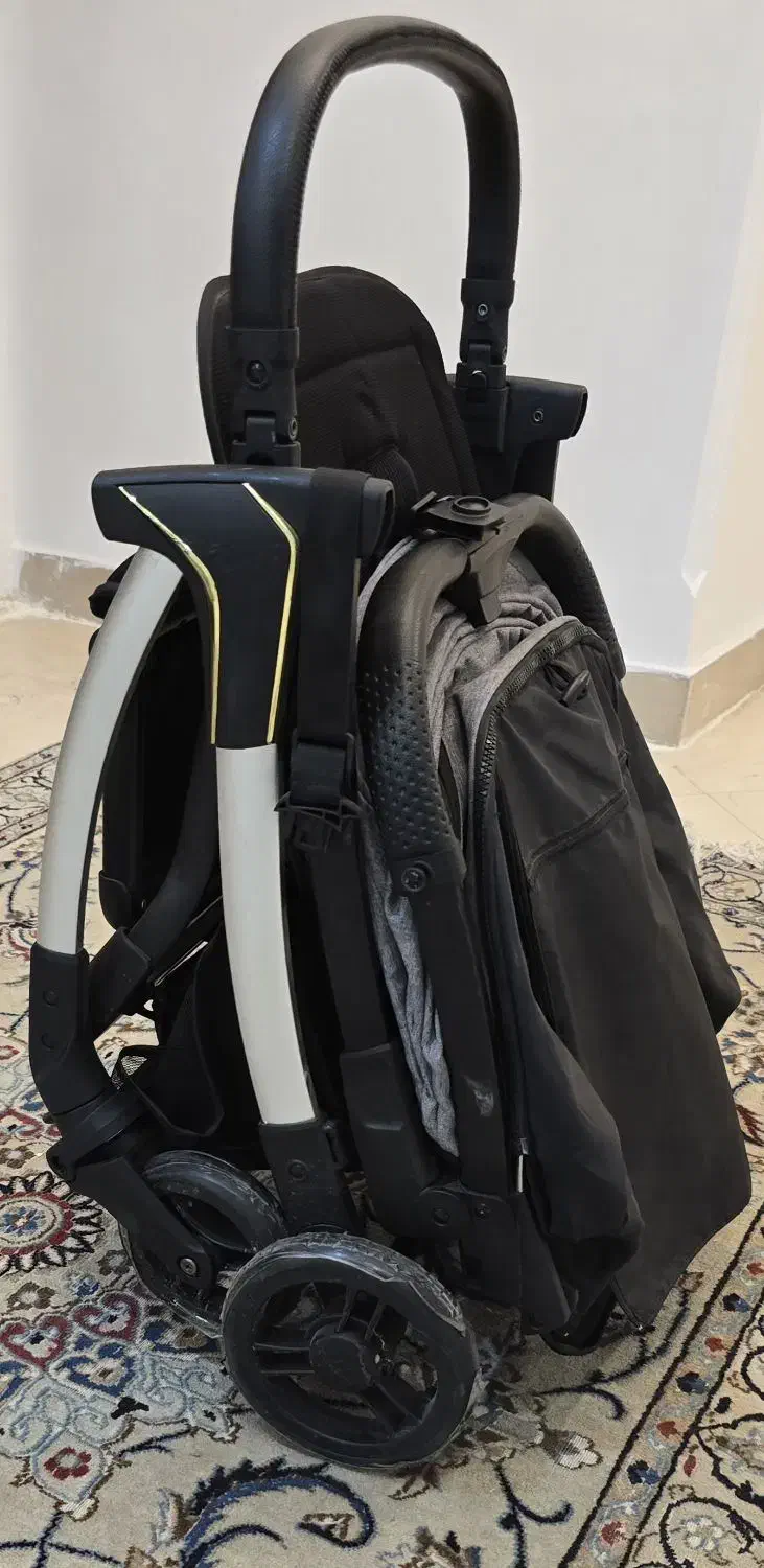 کالسکه تاشو مسافرتی در حدنو.  فوری|کالسکه و لوازم جانبی|تهران, مرزداران|دیوار