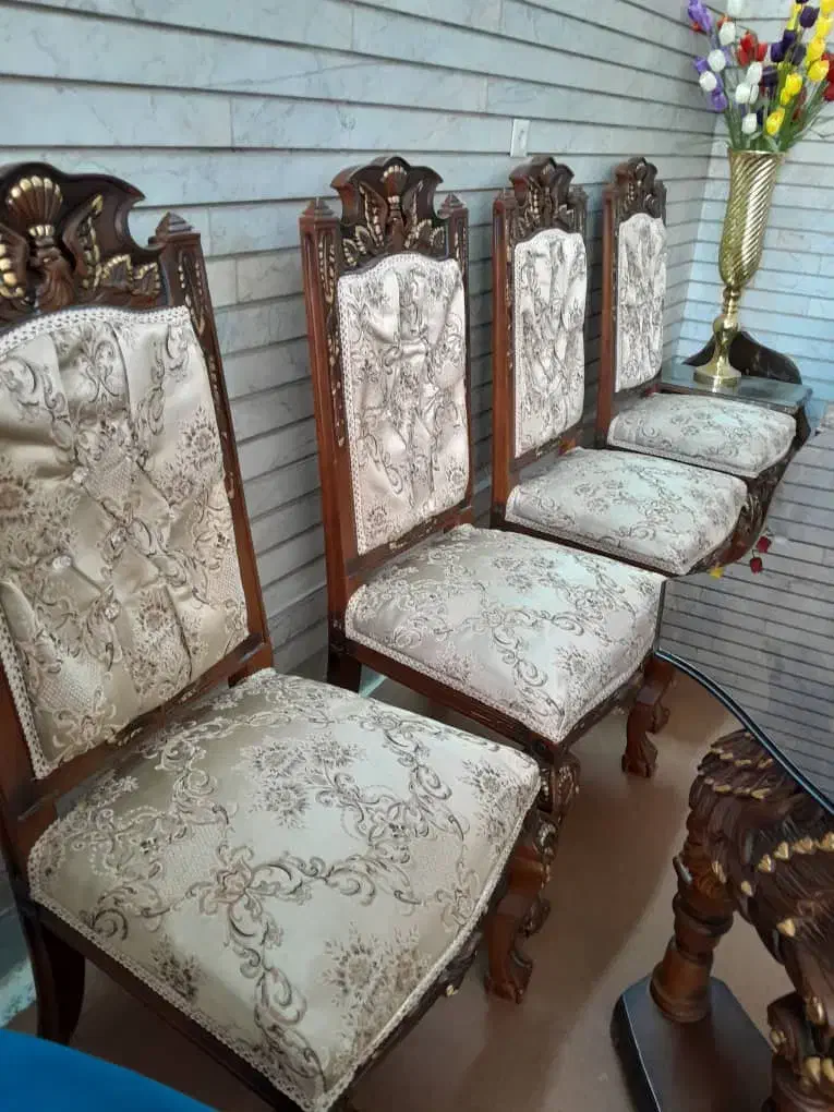 میز نهارخوری چوب گردو ۶ نفره اعیانی|میز و صندلی غذاخوری|اصفهان, ملاصدرا|دیوار