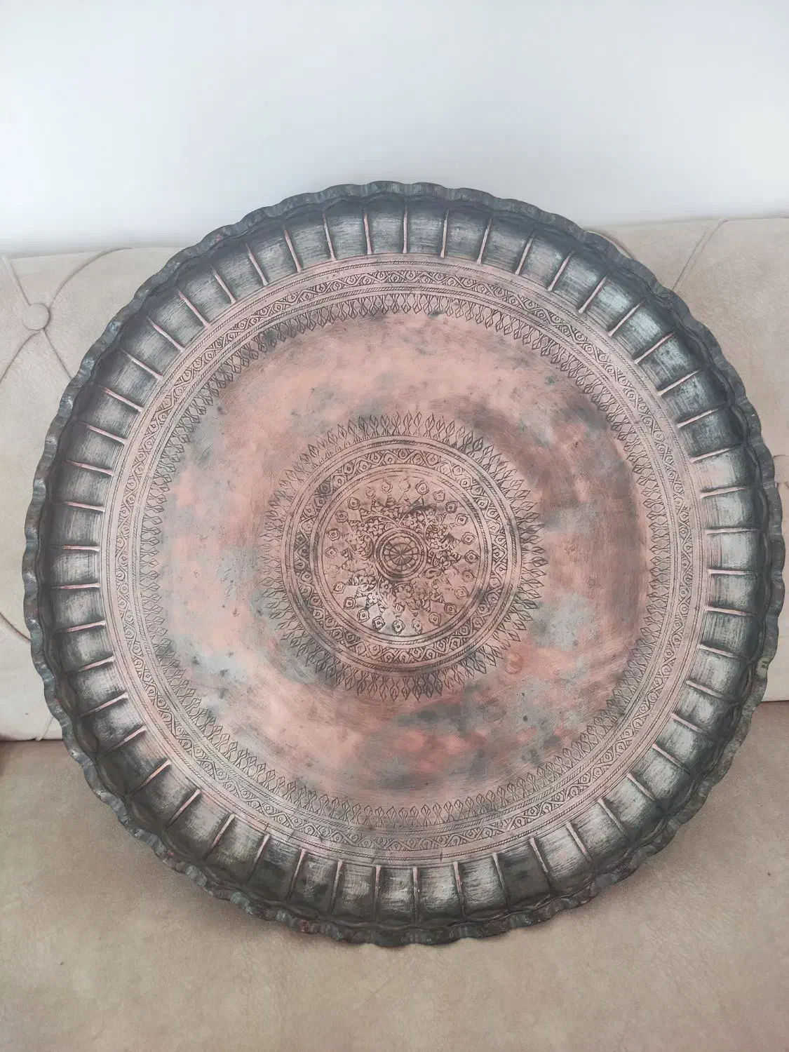 مجمع قدیمی|کلکسیون اشیاء عتیقه|تربت‌حیدریه, کلاته توکلی|دیوار