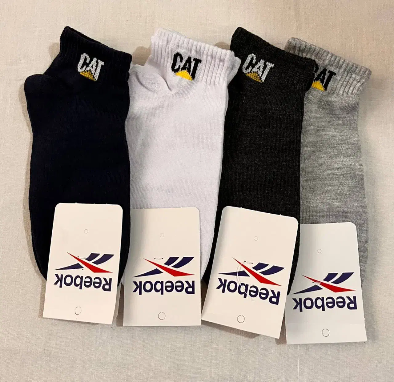 جوراب در سه طرح|لباس|گرگان, |دیوار