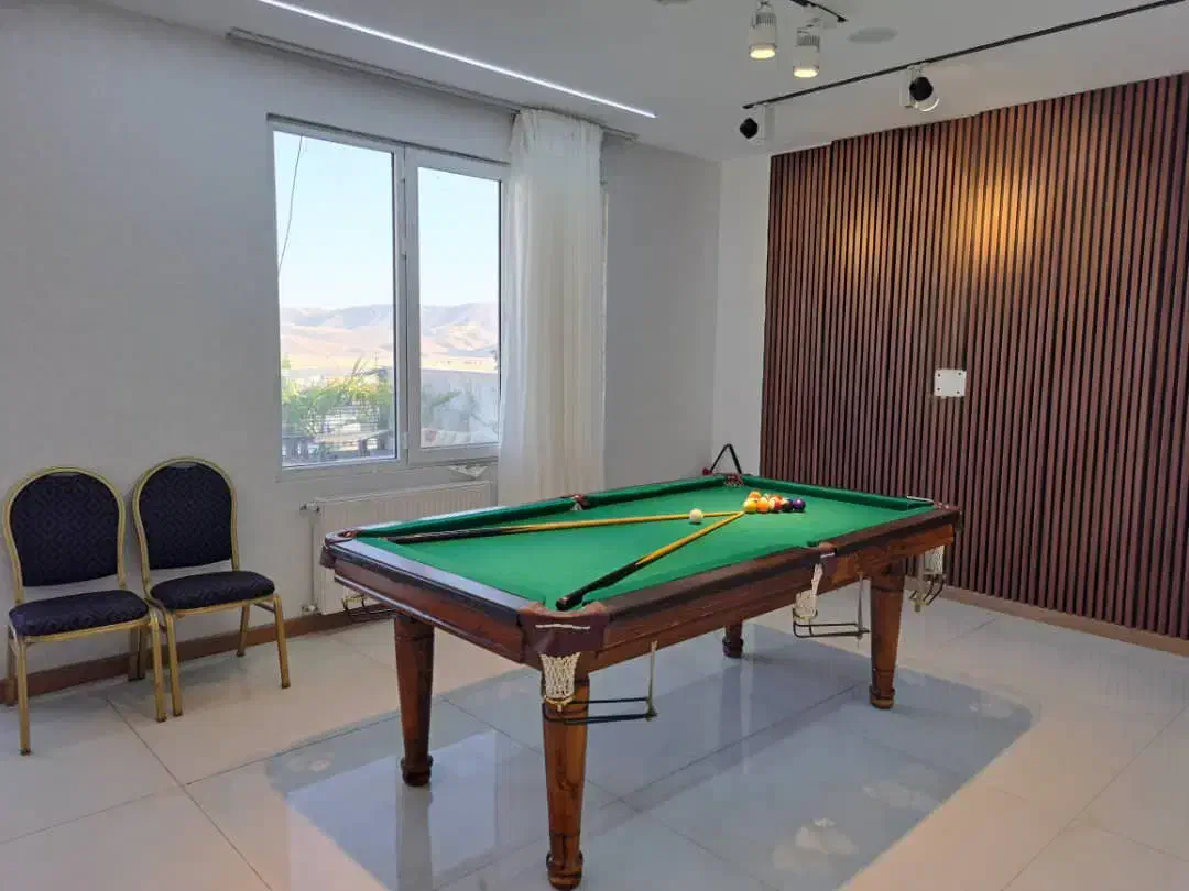 اجاره باغ ویلا استخر ابگرم لوکس|اجارهٔ کوتاهمدت ویلا و باغ|شیراز, شهرک گلستان|دیوار