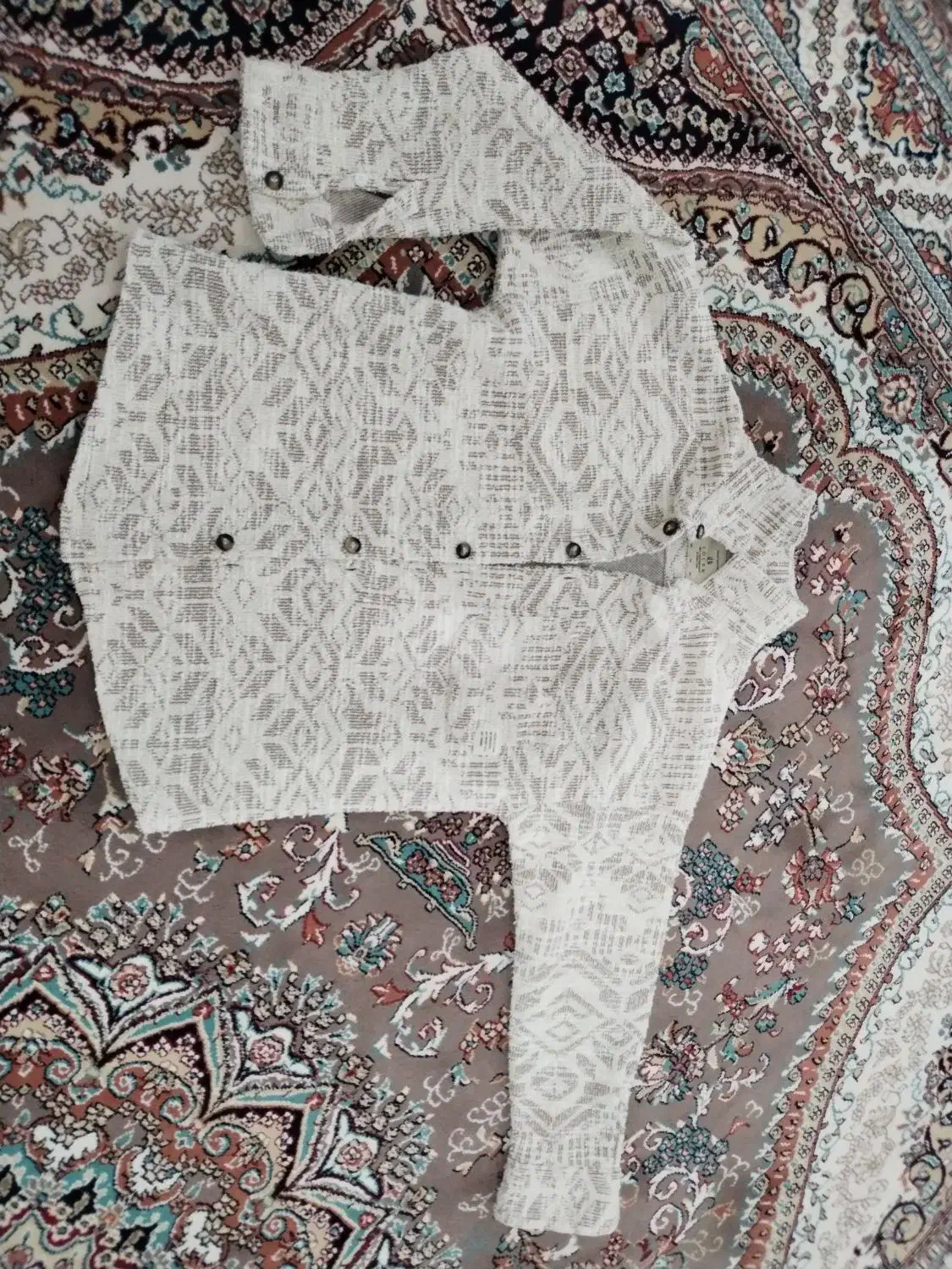 لباس بچگانه|کفش و لباس بچه|نهاوند, |دیوار