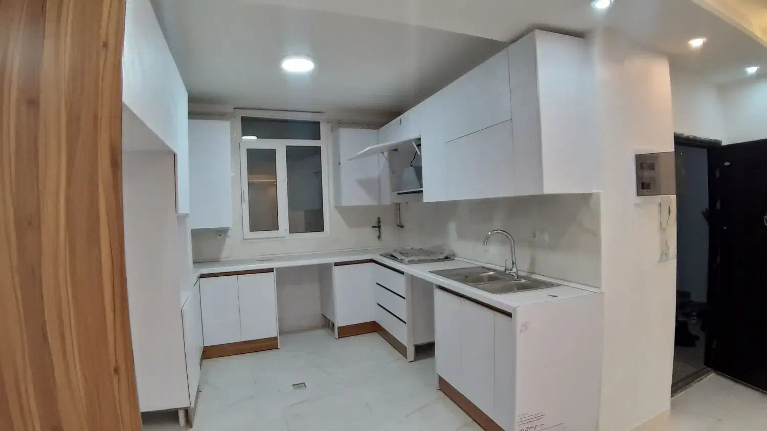 اجاره سوله ۳۰۰متری|اجارهٔ دفتر صنعتی، کشاورزی، تجاری|بوشهر, |دیوار