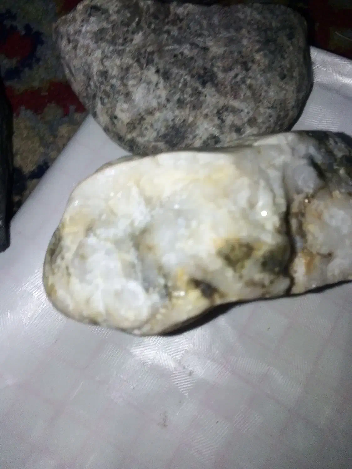 تعدادی سنک هم جذب آهن رباه.. داره.هم قطب نماروحر|جواهرات|لنگرود, |دیوار