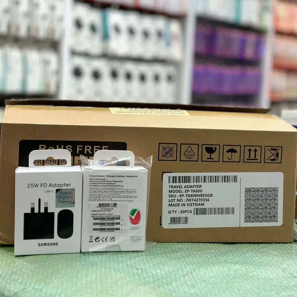 جشنواره فروش کلگی سری شارژر اورجینال ۲۵وات سامسونگ|لوازم جانبی موبایل و تبلت|قم, پردیسان|دیوار