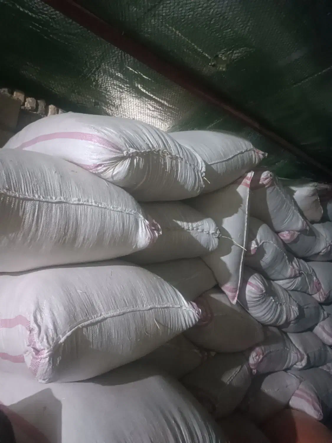 کاه دیم گندم|لوازم جانبی حیوانات|زاغه, |دیوار