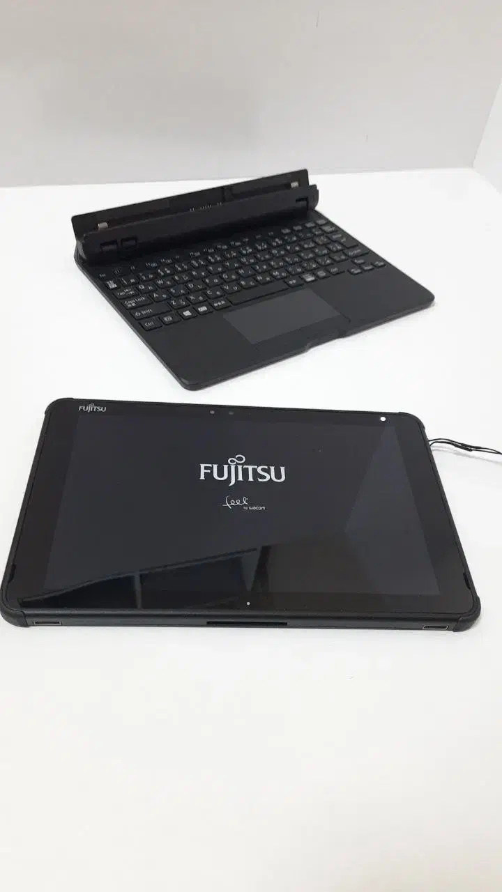 فوجیتسو Q5010 نسل جدید ویندوز 10 SSD همراه کیبورد|تبلت|تهران, گیشا|دیوار