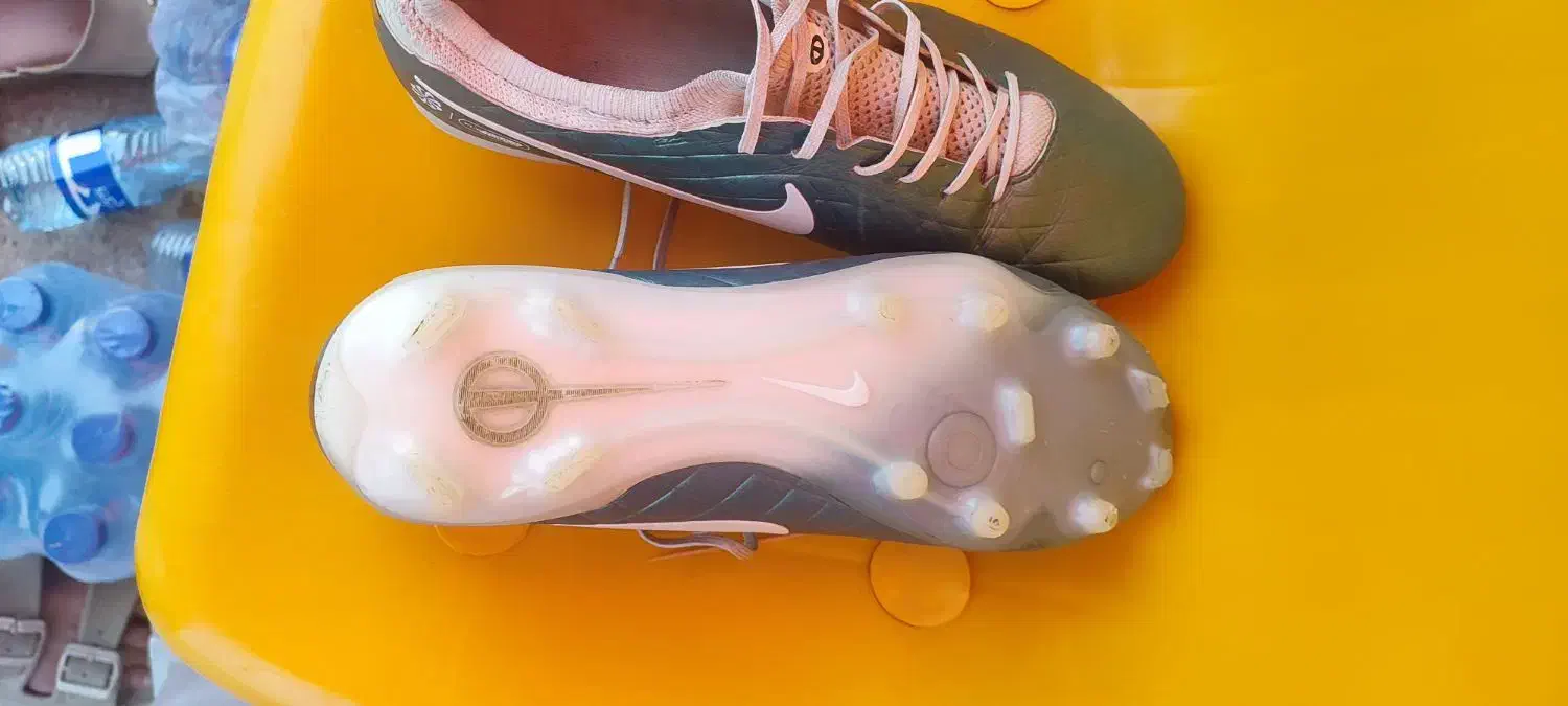 کفش|تجهیزات ورزشی|سوسنگرد, |دیوار