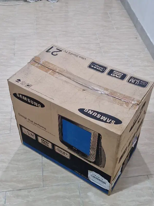 تلویزیون رنگی ۲۱ اینچ|تلویزیون و پروژکتور|صومعهسرا, |دیوار