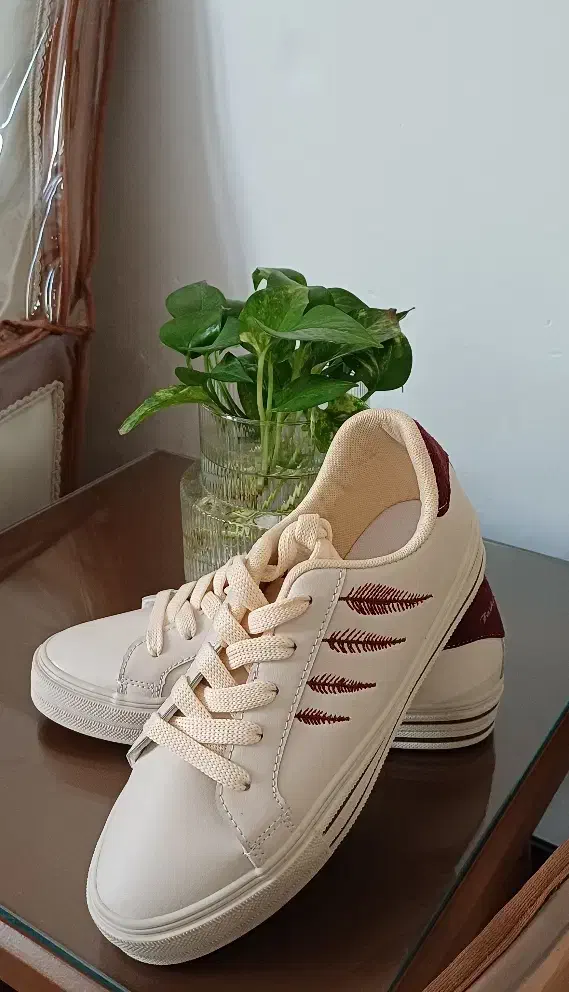 کتونی سایز ۴۰|کیف، کفش، کمربند|قم, پردیسان|دیوار