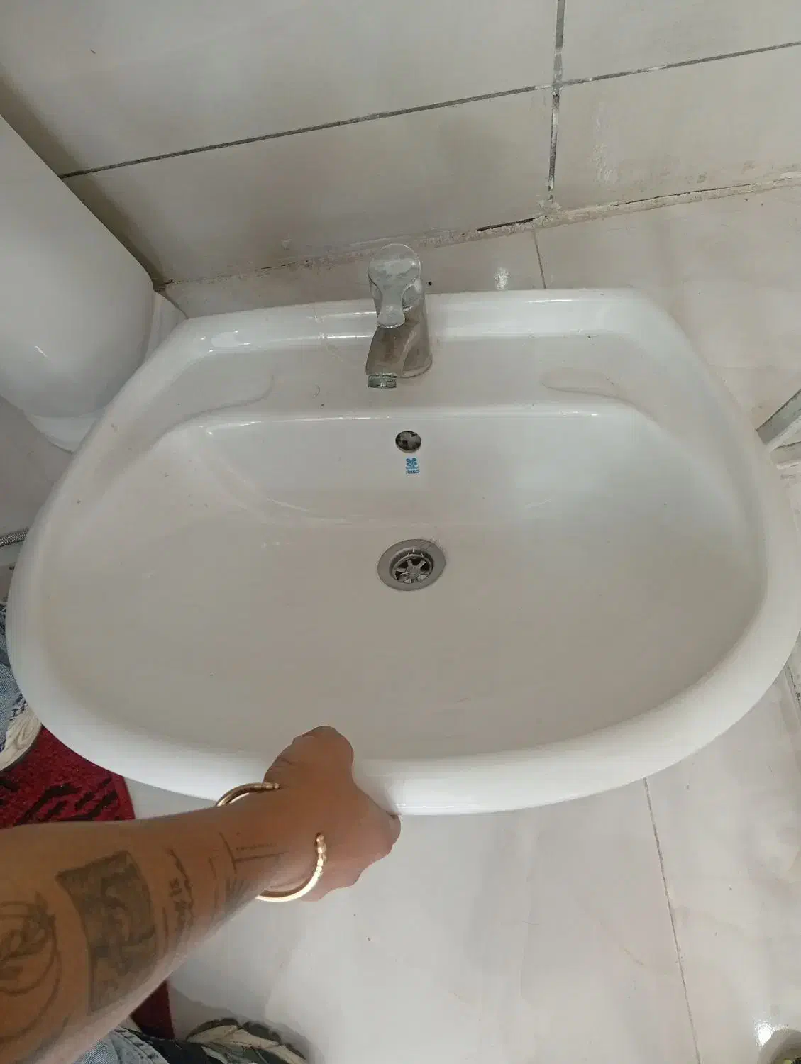 روشویی|لوازم سرویس بهداشتی|شیراز, پشم شیشه|دیوار