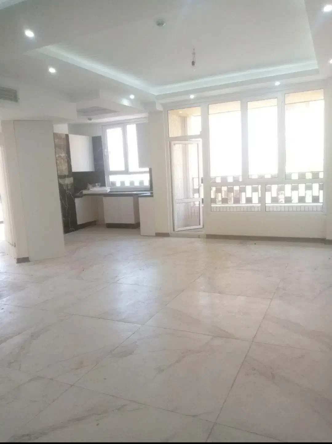 ۹۰ متر فول امکانات (میدان ۵۴)