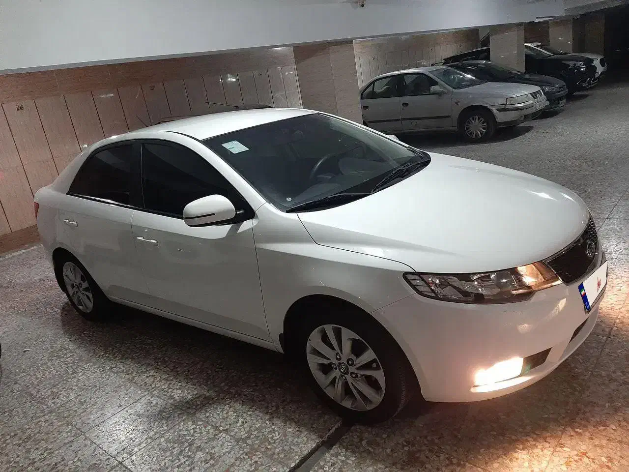 سراتو بی رنگ بسیار تمیز مدل ۹۵ دنده ای|خودرو سواری و وانت|کرج, گلشهر|دیوار