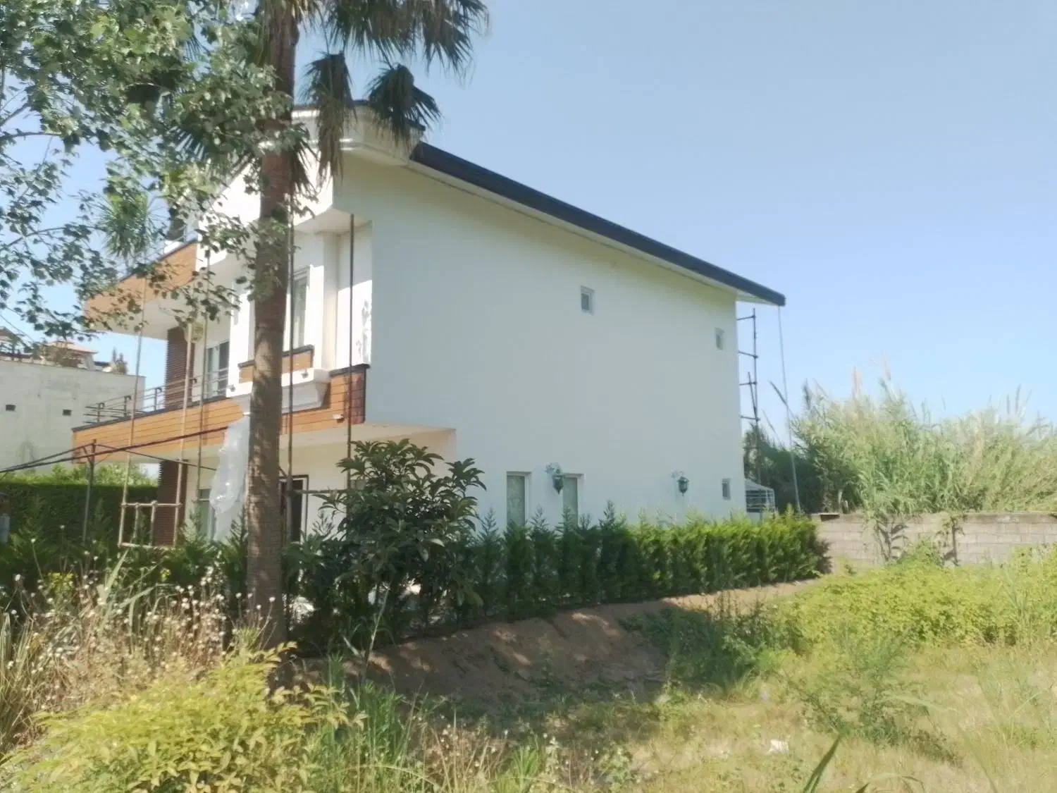 نقاشی ساختمان هیرکانیا|خدمات پیشه و مهارت|بابلسر, |دیوار