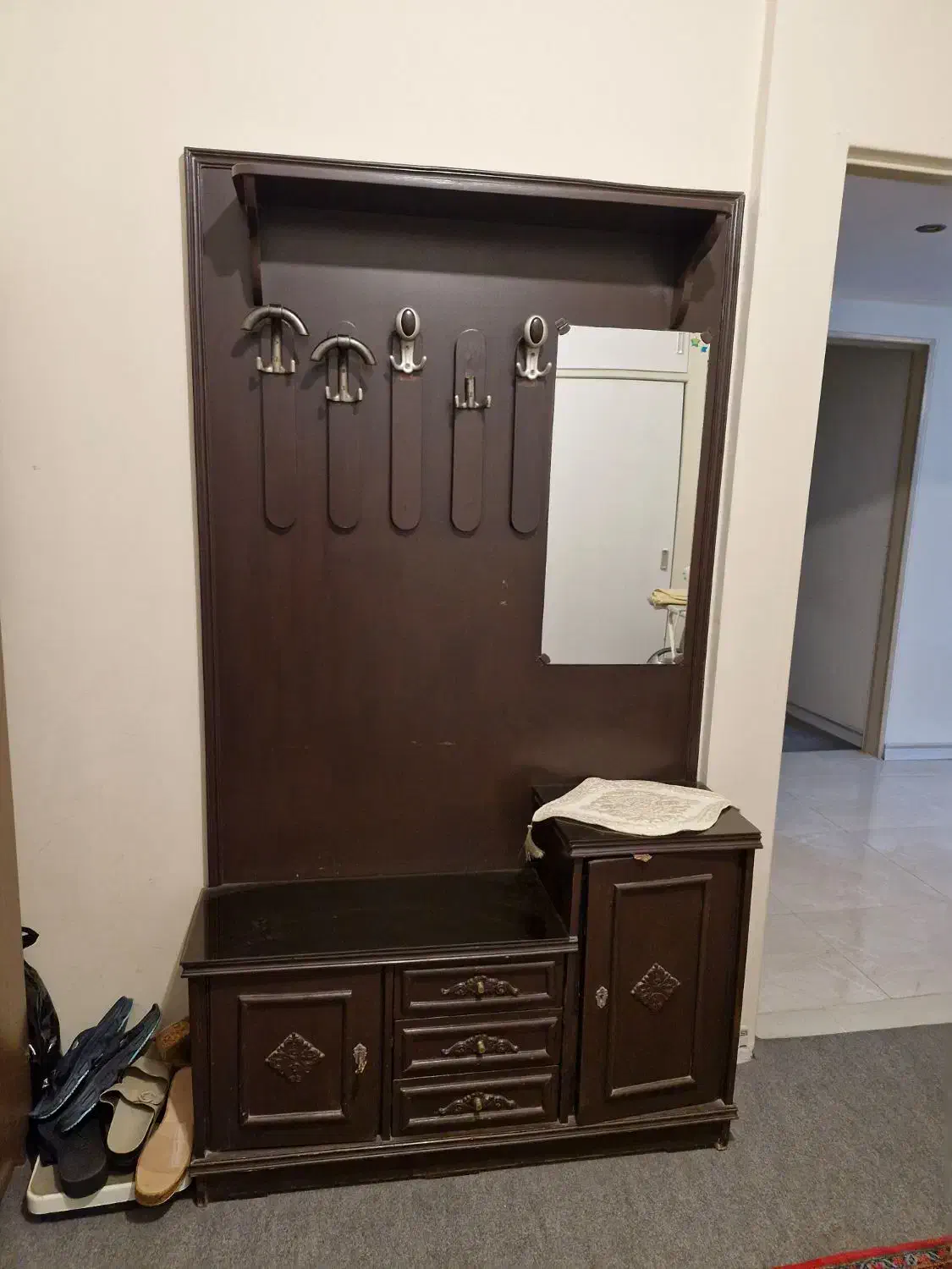 جاکفشی رخت اویز|جاکفشی، کمد، دراور|فردیس, انبار نفت|دیوار