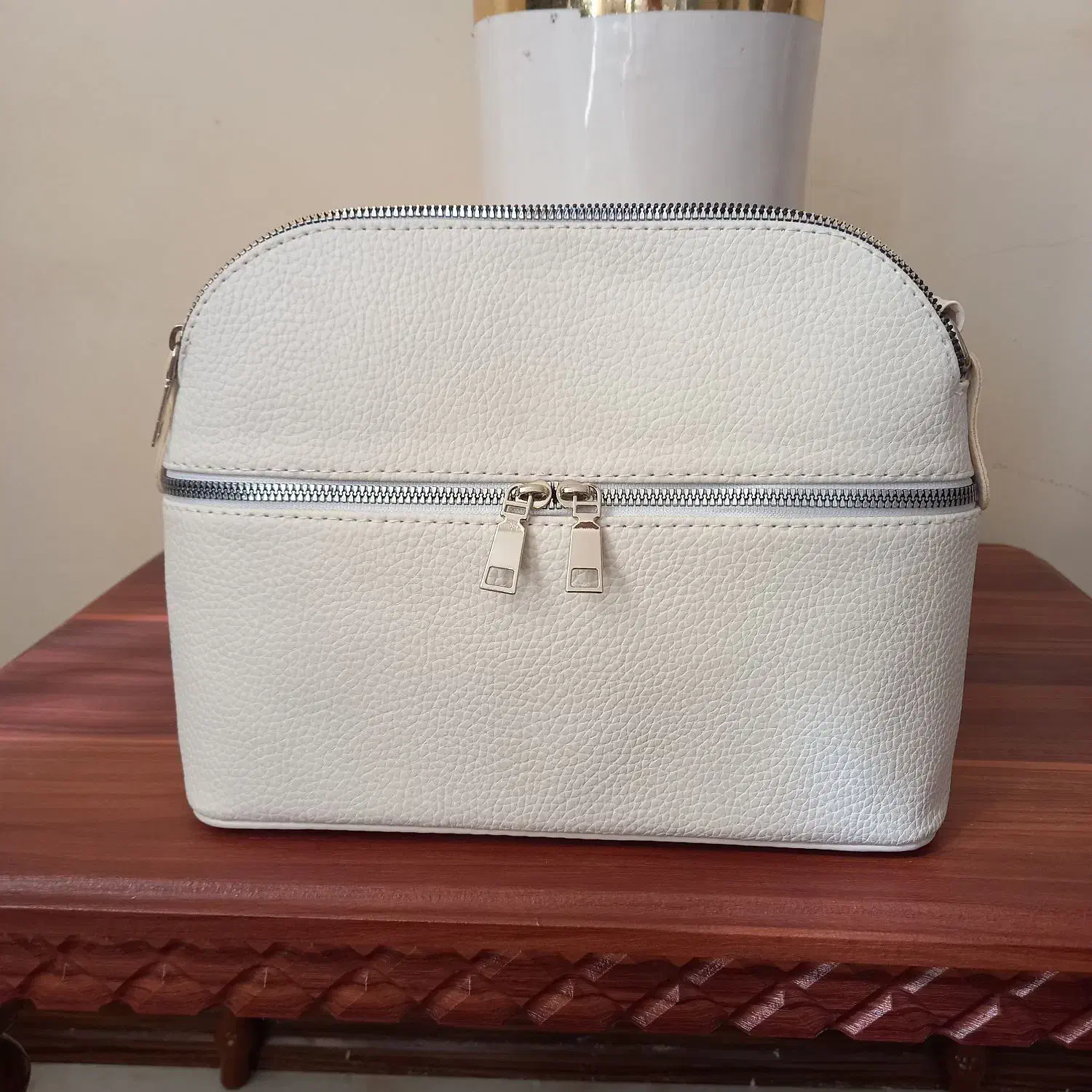 کیف رو دوشی|کیف، کفش، کمربند|پرند, فاز ۵|دیوار