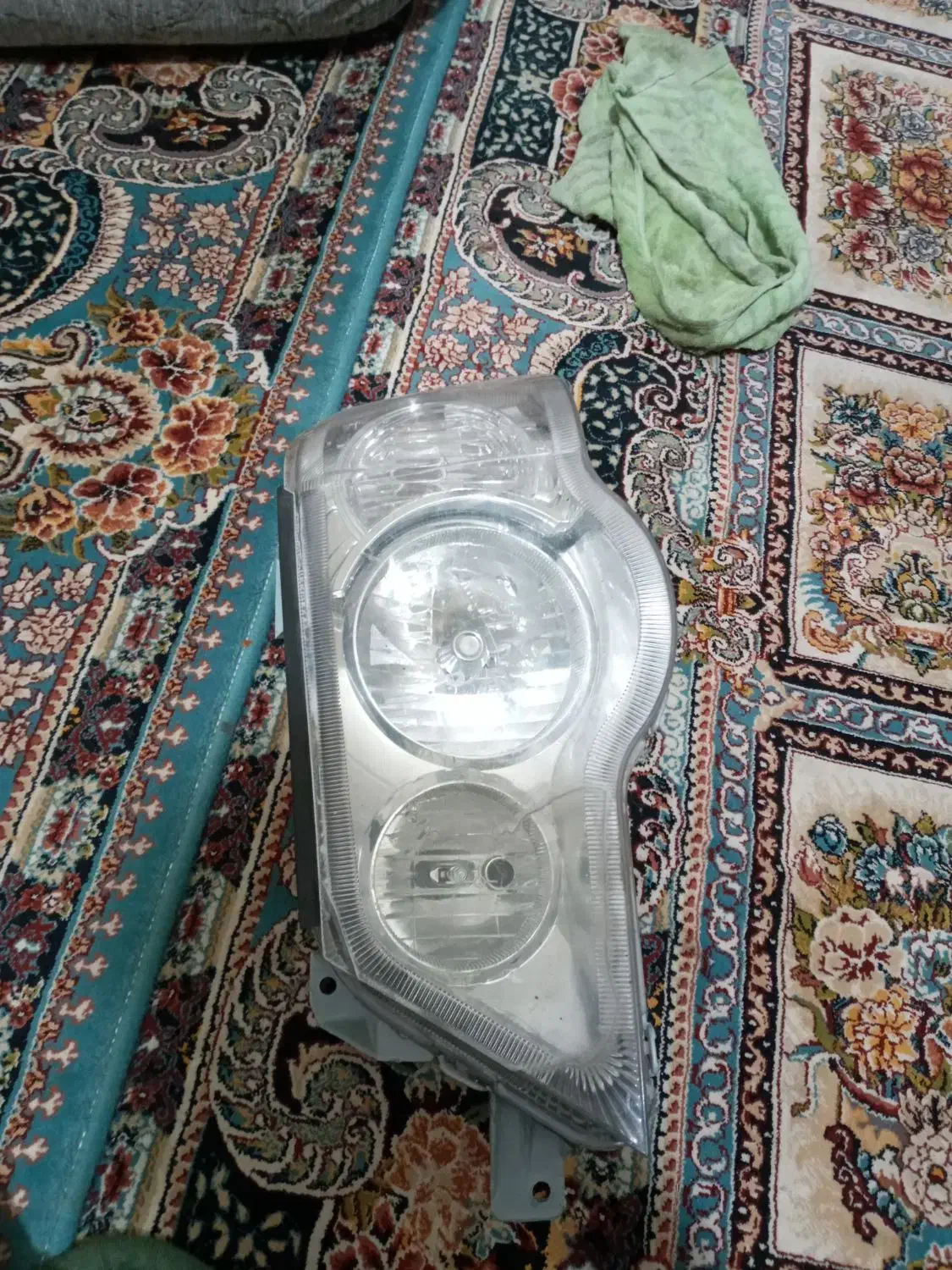 چراغ جلو فابریک ۱۳۲ قسمت شاگرد|قطعات یدکی و لوازم جانبی|زابل, |دیوار