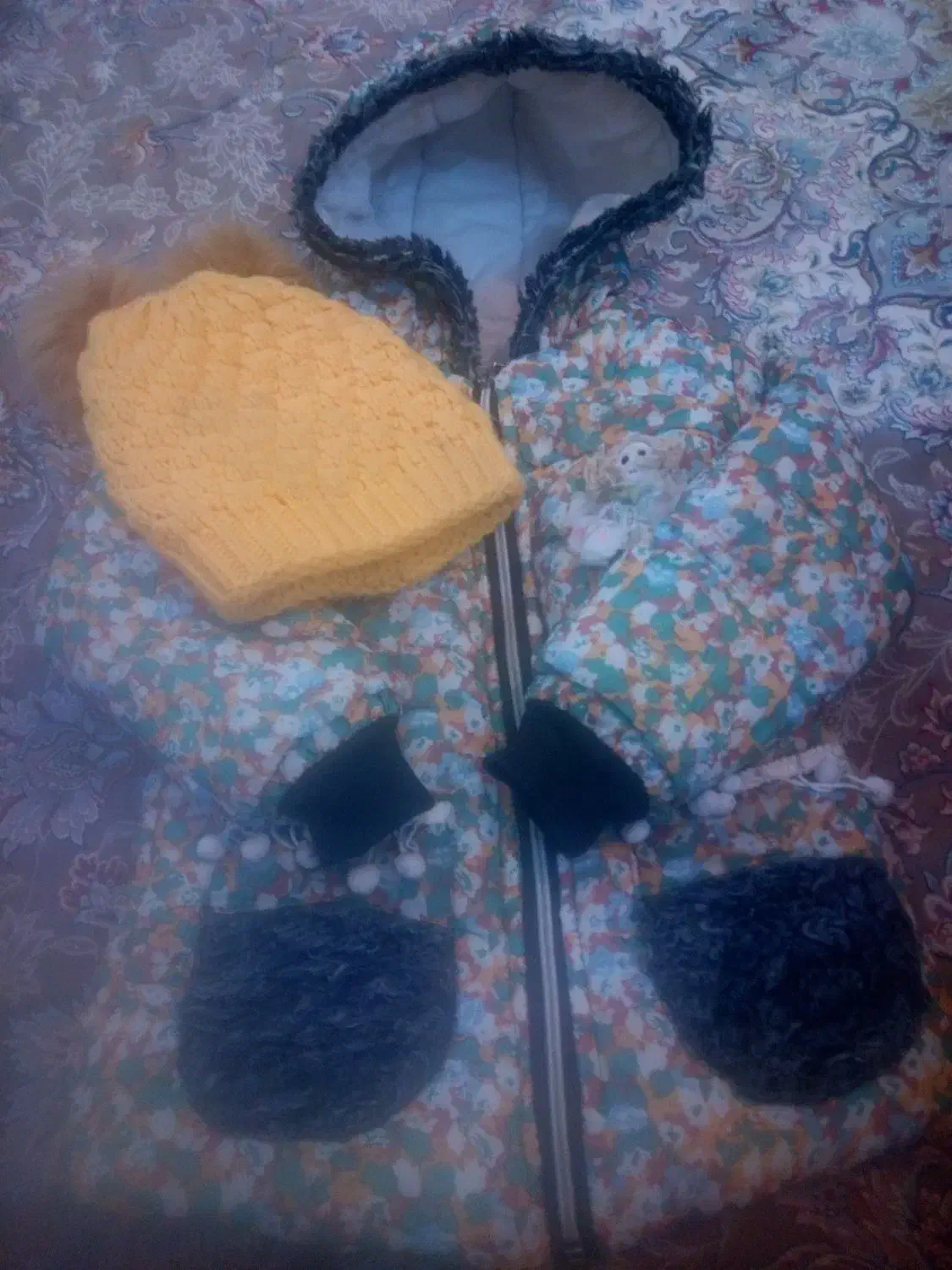 ست کلاه و کاپشن|کفش و لباس بچه|سیرجان, |دیوار