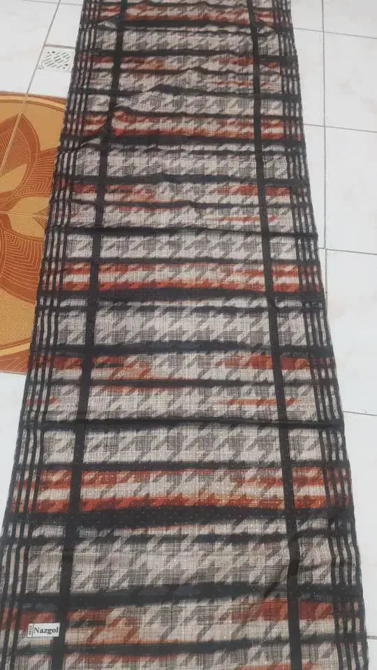 انواع شال  مناسب   روز  زن  ۱۵۰تومن  ارسال رایگان|لباس|ساوه, |دیوار