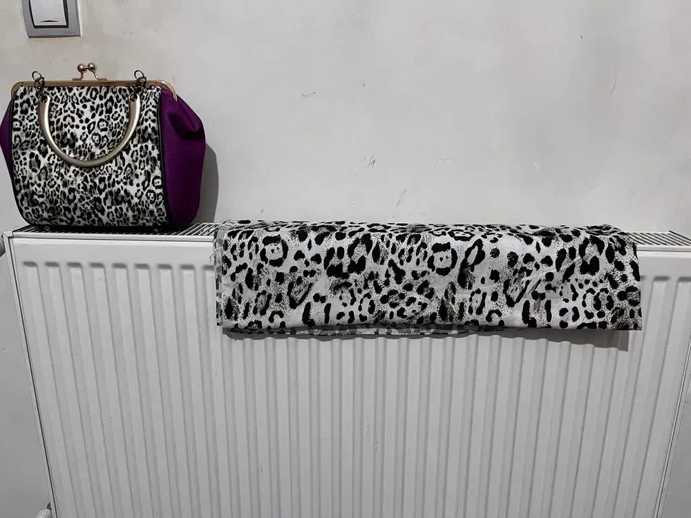 کیف و روسری جنس اصل باهم ۴۸۰|کیف، کفش، کمربند|ابهر, |دیوار