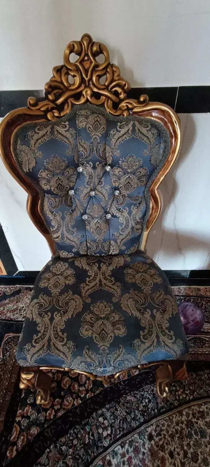 مبل ۹نفره سلطنتی|مبلمان خانگی و میز عسلی|اسلام‌‌آباد غرب, |دیوار