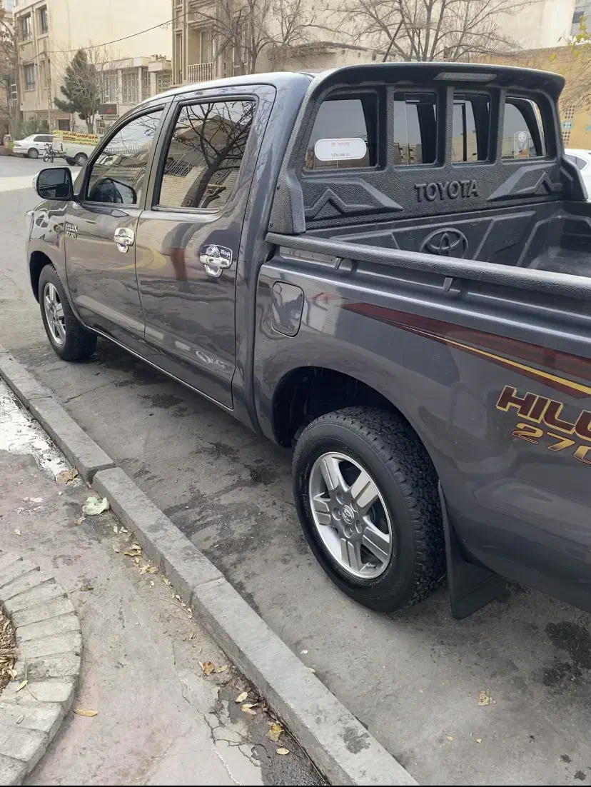 تویوتا هایلوکس 2014|خودرو سواری و وانت|سنگان, |دیوار
