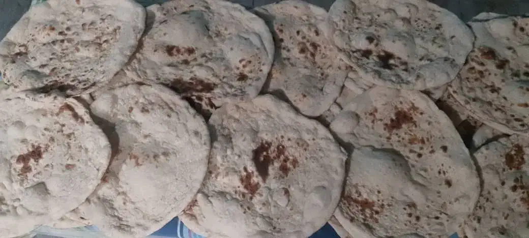 نان تنوری  سنتی  عرب  عراقی|خوردنی و آشامیدنی|قم, سیدان|دیوار