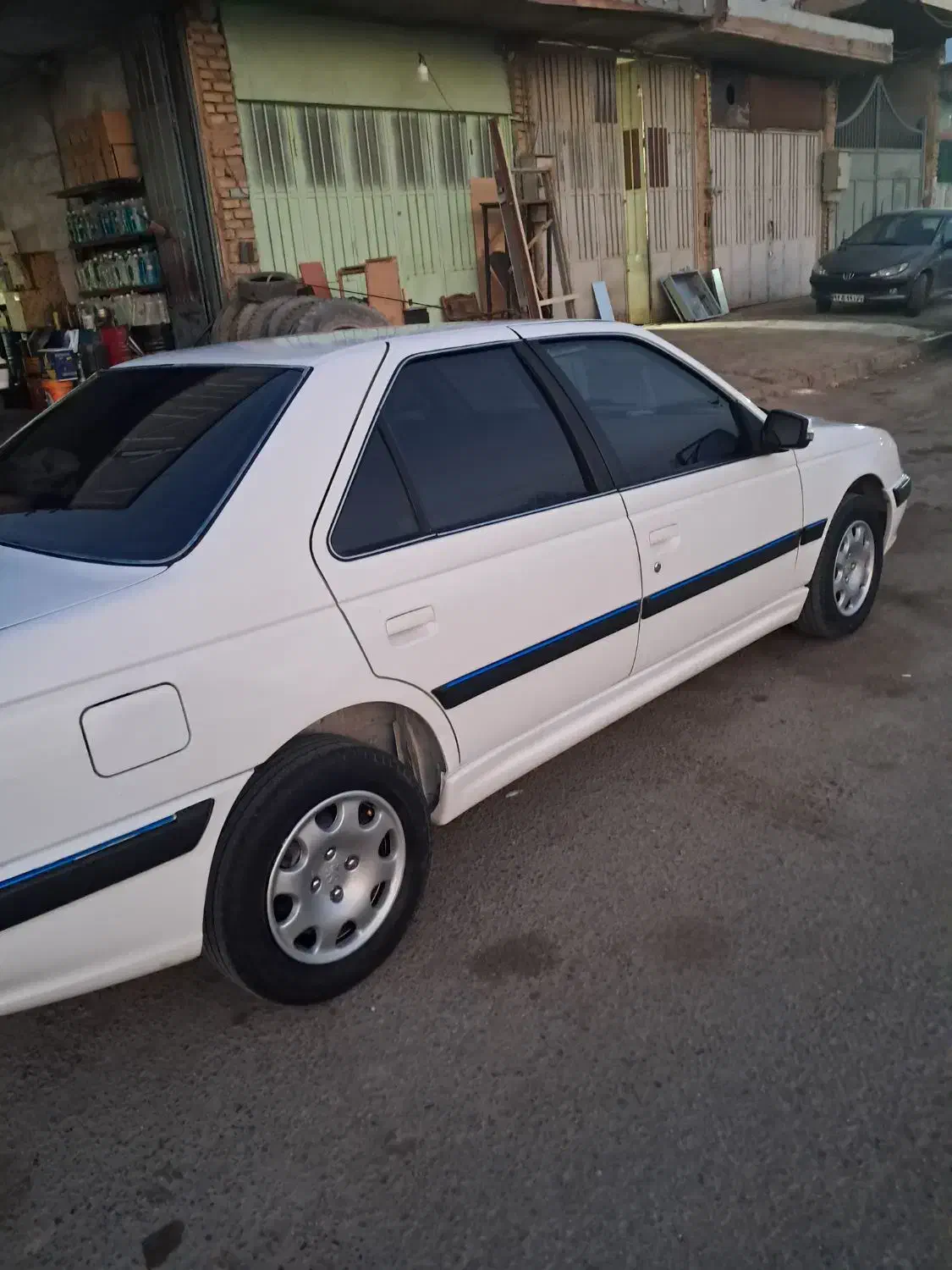 پژوپارس۱۴۰۰|خودرو سواری و وانت|شاهین‌شهر, گرگاب|دیوار