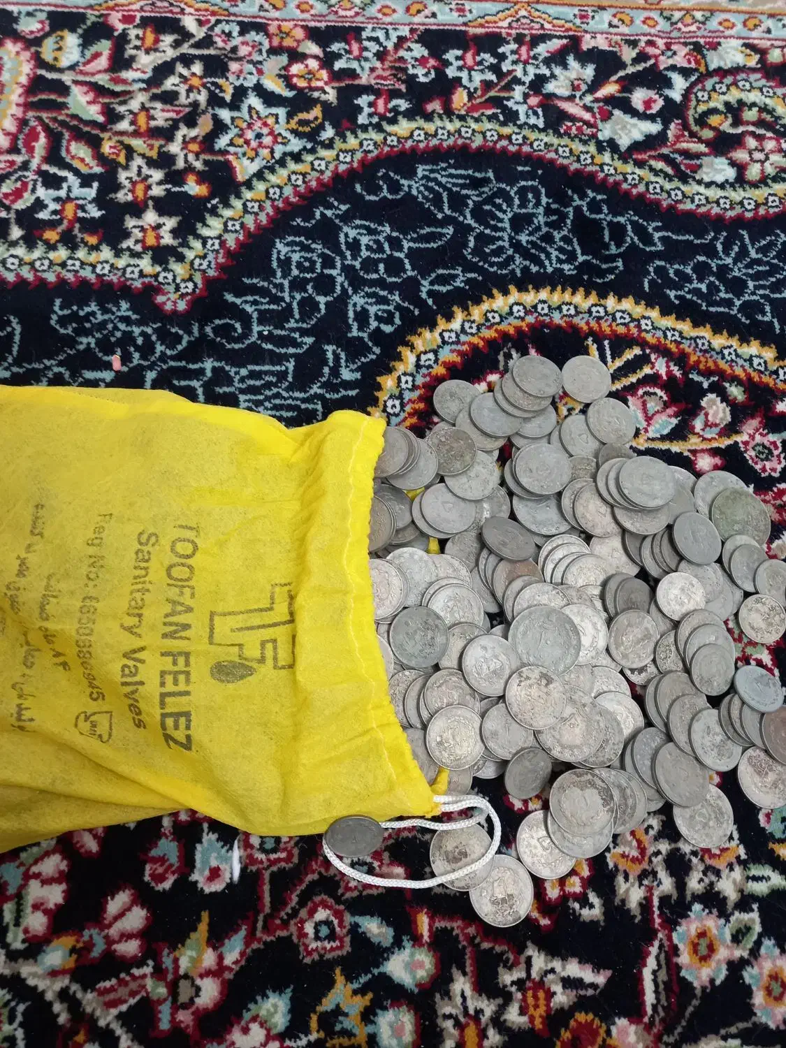 سکه های قدیمی وجمهوری وچندتا خارجی|کلکسیون سکه، تمبر، اسکناس|مشهد, نوید|دیوار