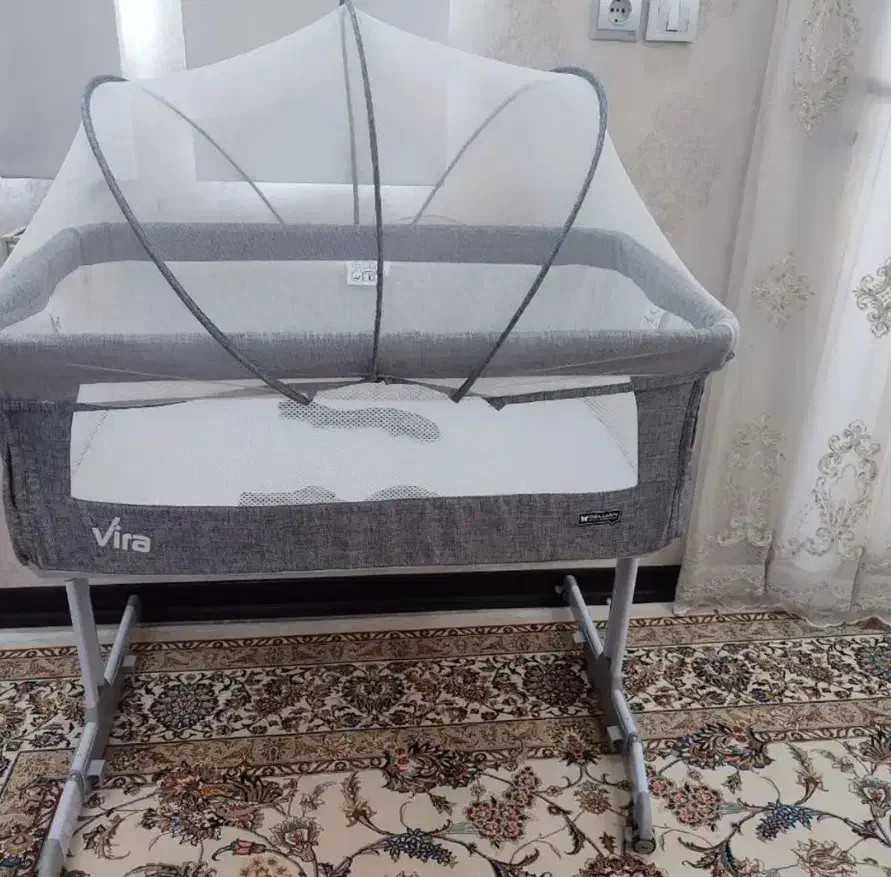 تخت کنار مادر|تخت و صندلی بچه|شاهینشهر, گزبرخوار|دیوار