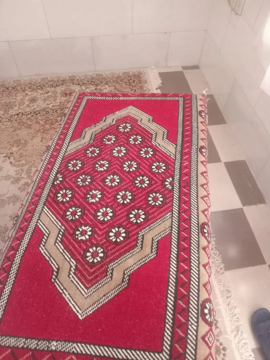 پشتی|پشتی|شیراز, قلعه نو|دیوار