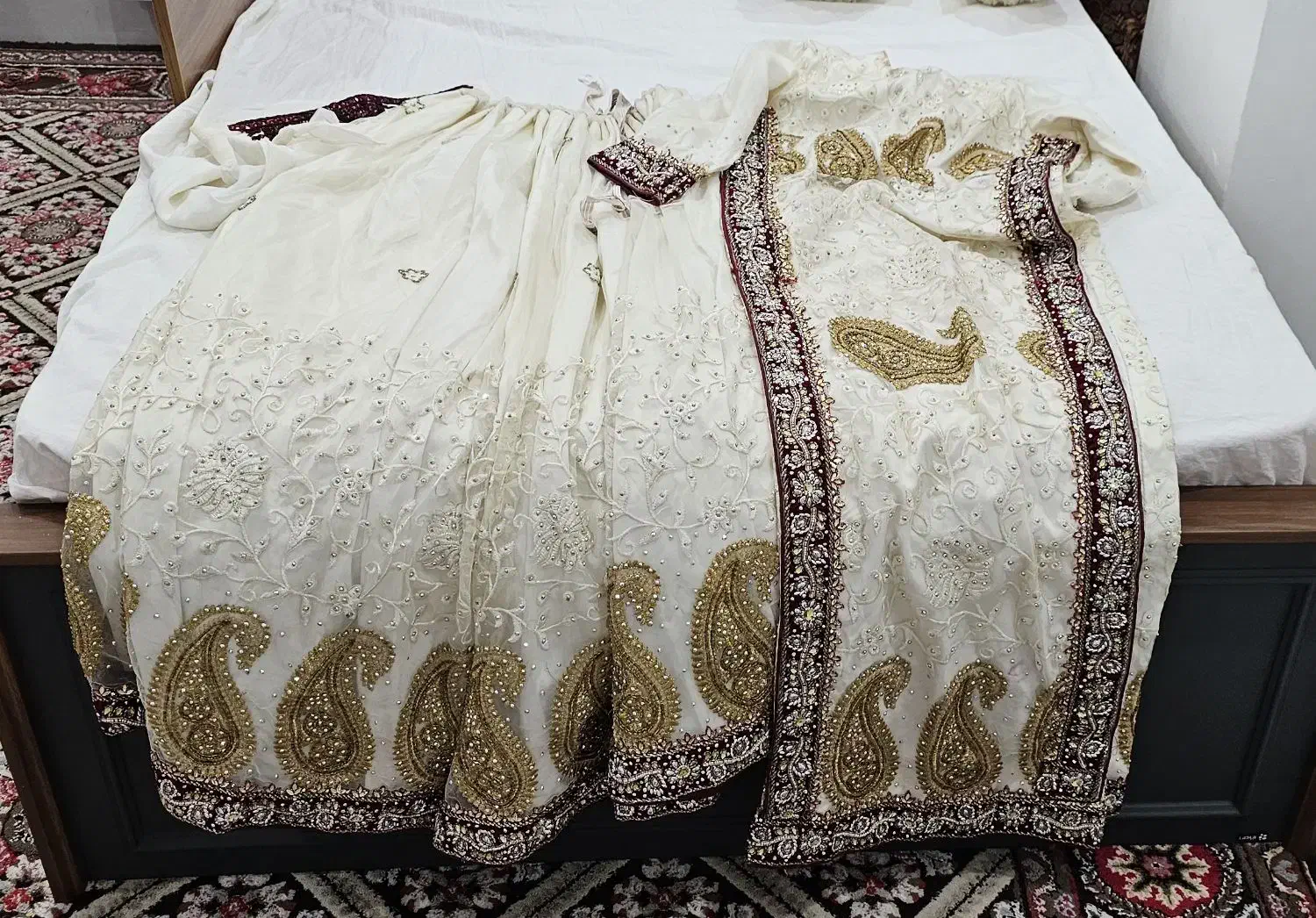 لباس محلی|لباس|یاسوج, |دیوار