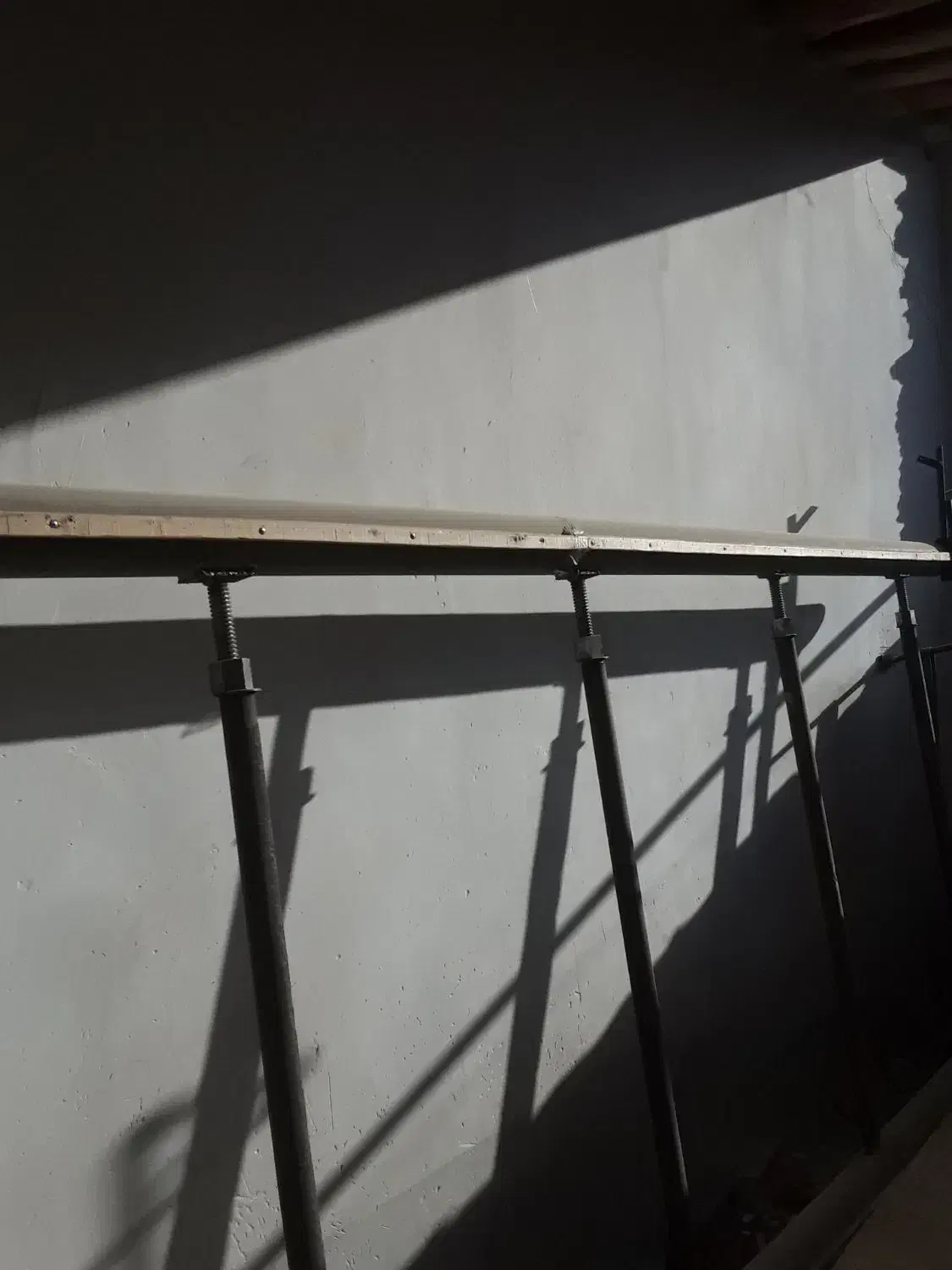 دار قالی 12 متری نو|ابزارآلات|ملکان, |دیوار