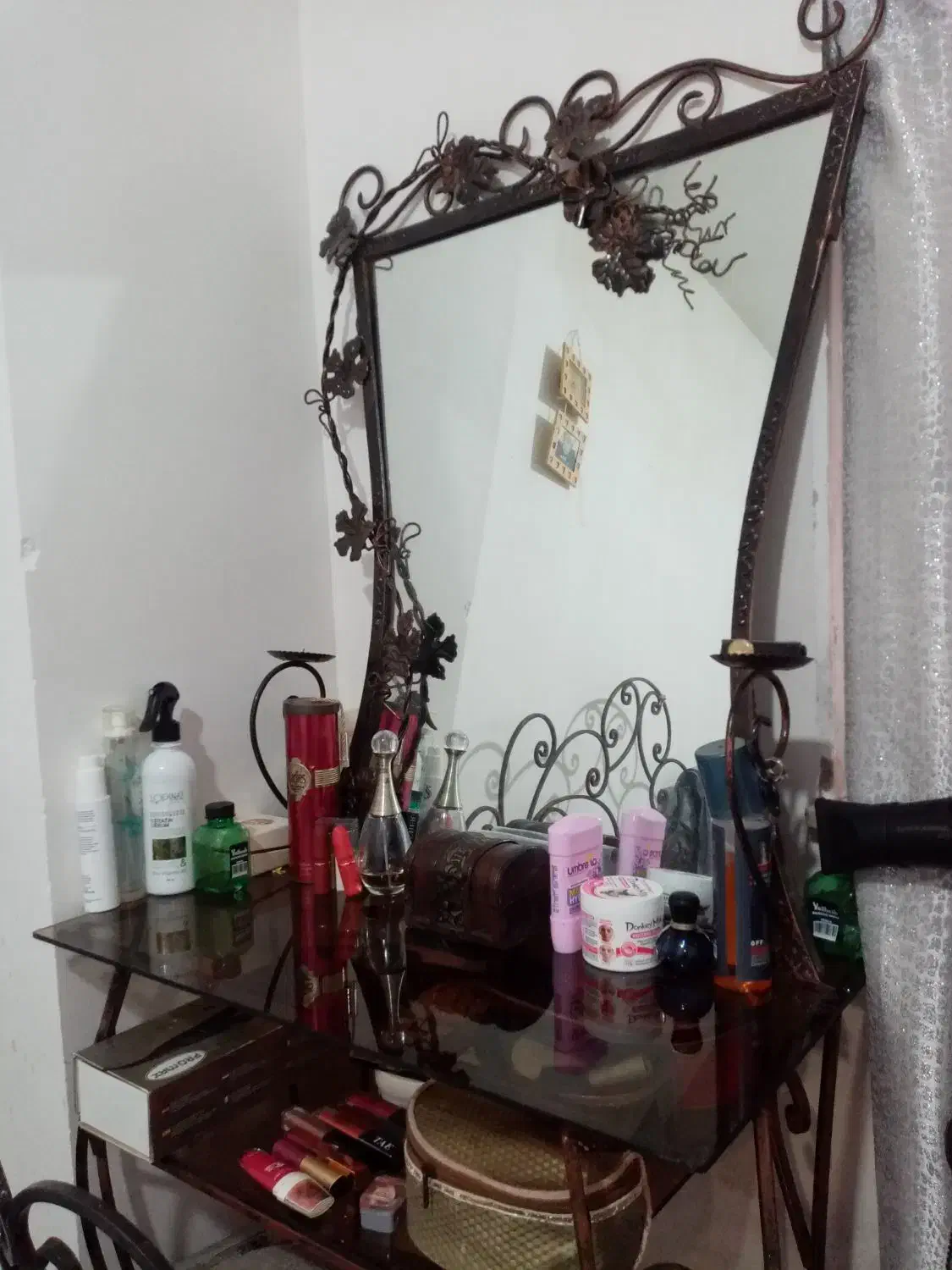 میز ارایش باصندلی|تخت و سرویس خواب|رشت, دیانتی|دیوار