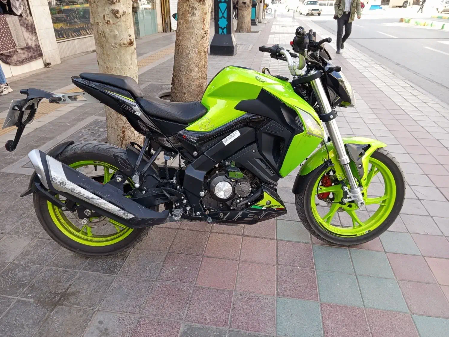 بنلی 180 مدل 1402|موتورسیکلت|مشهد, شهید هاشمی نژاد|دیوار