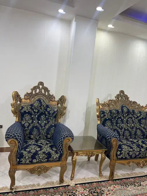 مبل سلطنتی۹نفره همراه میز عسلی|مبلمان خانگی و میز عسلی|بندرعباس, |دیوار