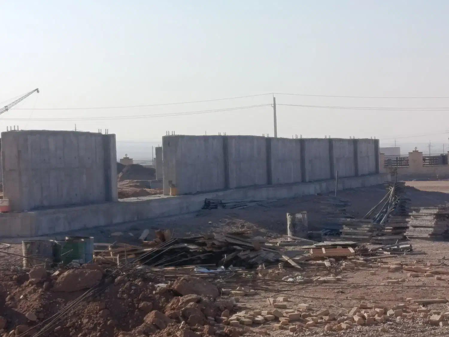 آرماتوربندی و قالب بندی صفرتاصد|خدمات پیشه و مهارت|قزوین, |دیوار