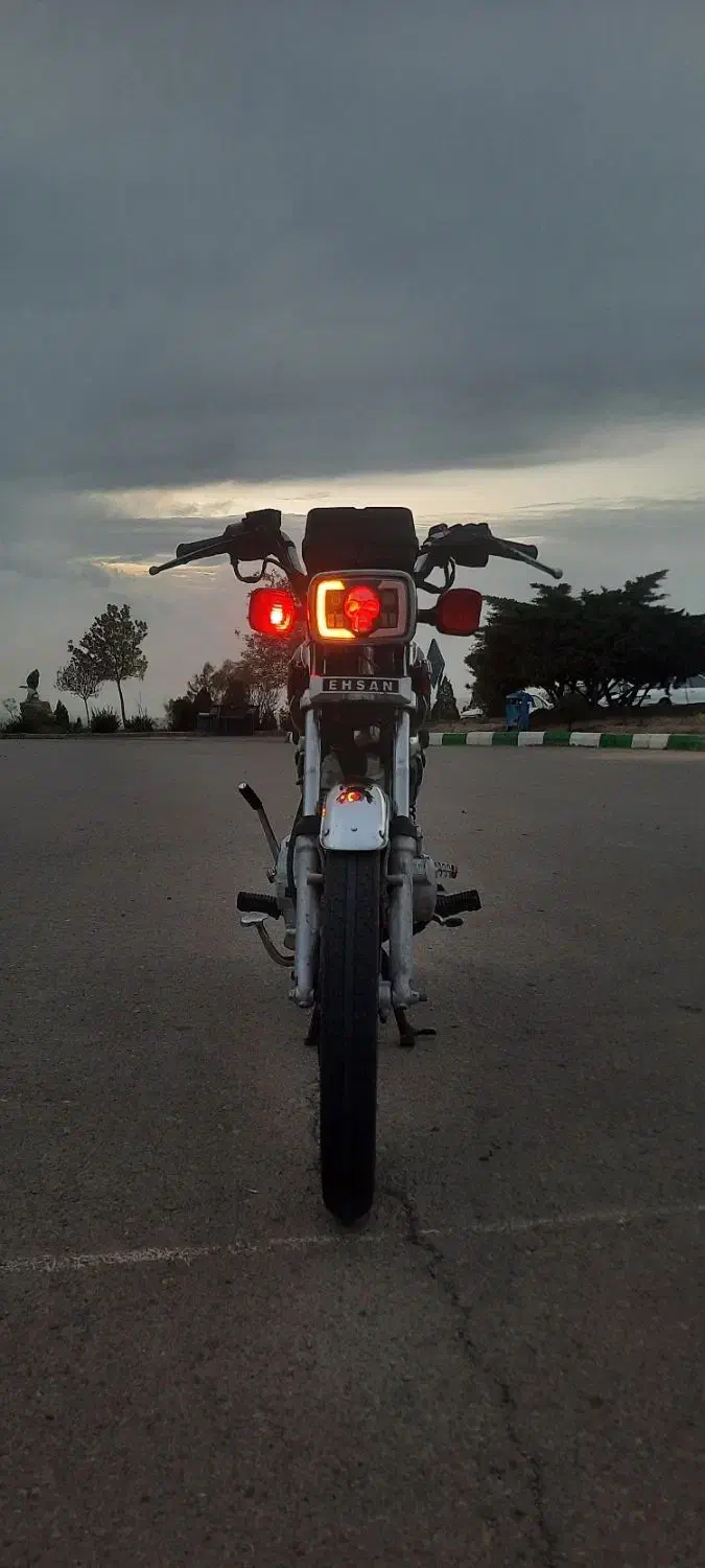 هوندا ۲۰۰ مدل ۱۴۰۰ تقویت مشکی|موتورسیکلت|مشهد, سرافرازان|دیوار