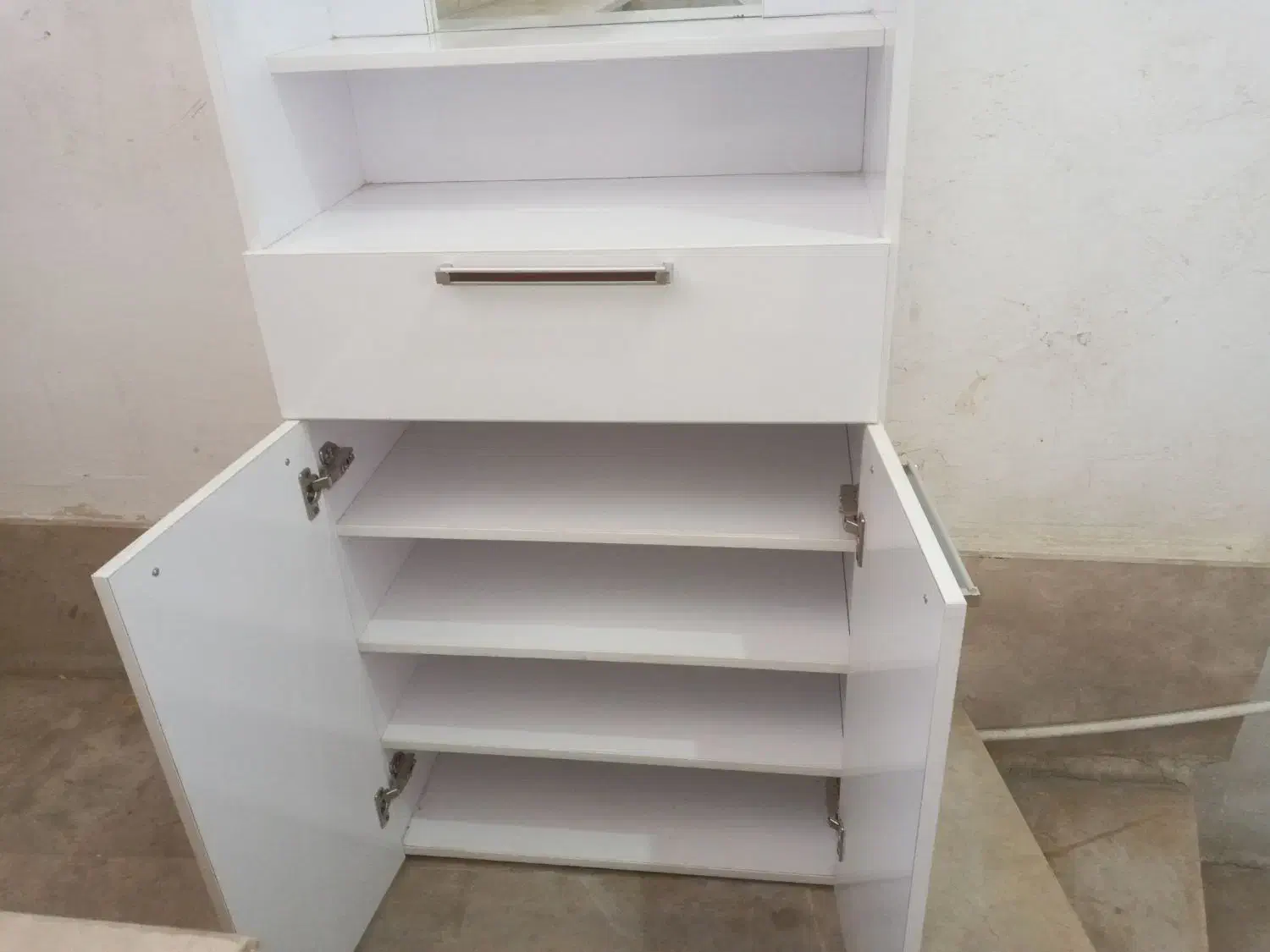 کمد و جاکفشی|جاکفشی، کمد، دراور|خرم‌آباد, |دیوار