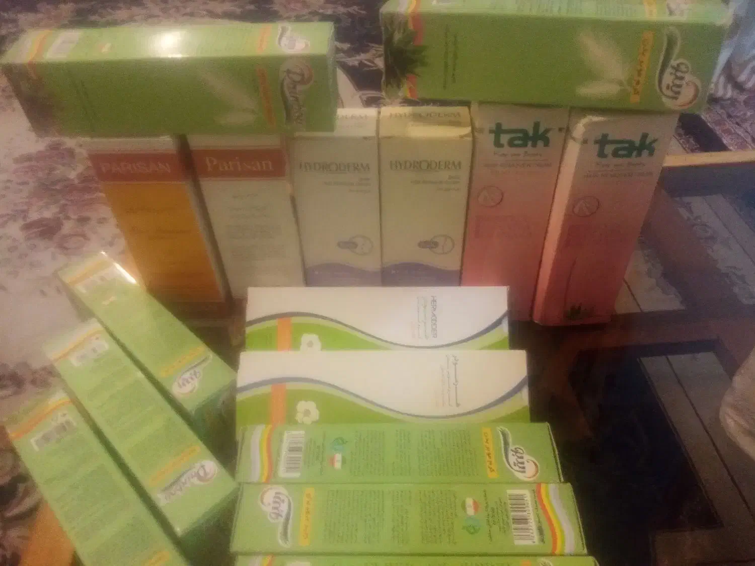 مقداری موبر نو میباشد زیر قیمت بازار|آرایشی، بهداشتی، درمانی|محمدشهر, شهرک چمران|دیوار