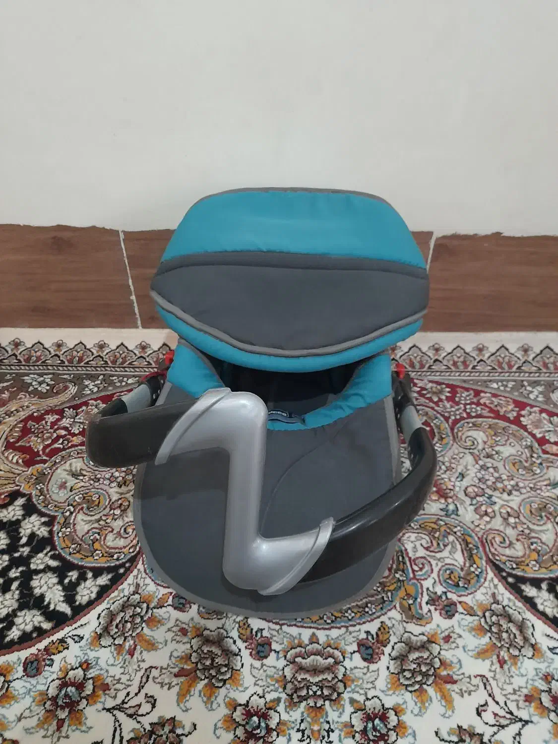 کریر نوزاد درحدنو|کالسکه و لوازم جانبی|شیراز, کوشک میدان|دیوار